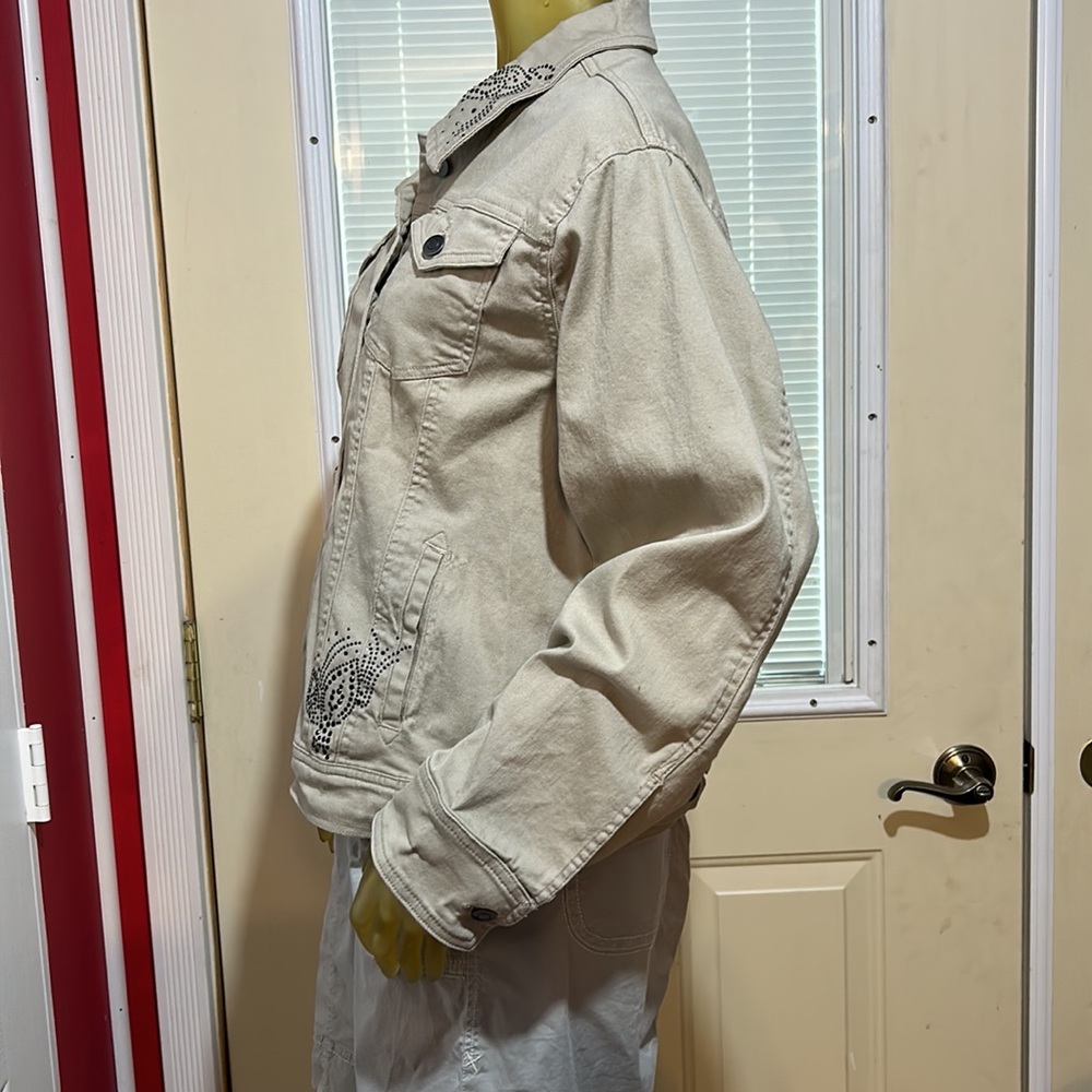 Distinct jacket - Picture 3 of 9